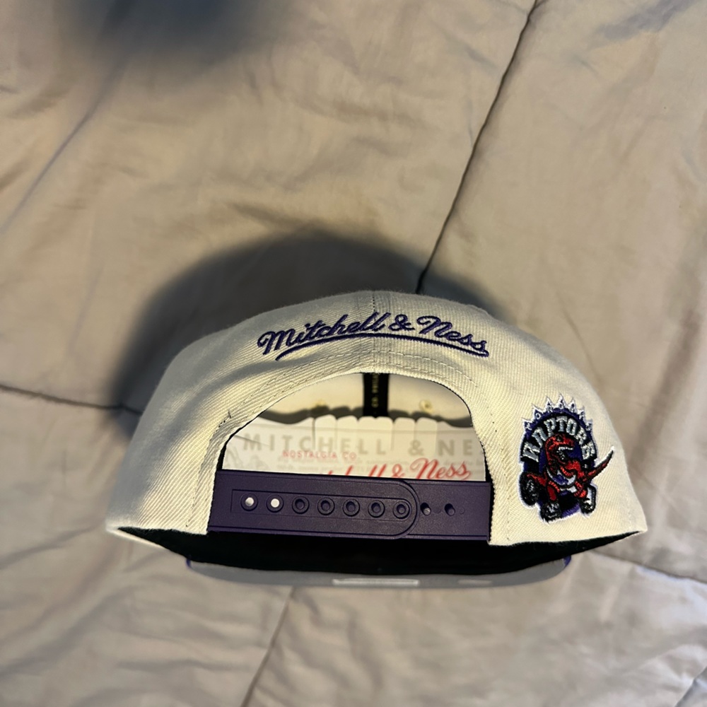 OvO X Raptors “SharkTooth SnapBack” - Picture 5 of 6